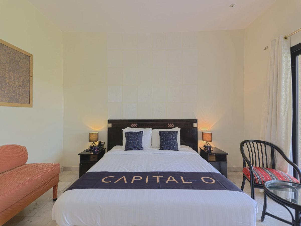 Capital O133 Al Sawadi Beach Resort & Spa 바르카 외부 사진